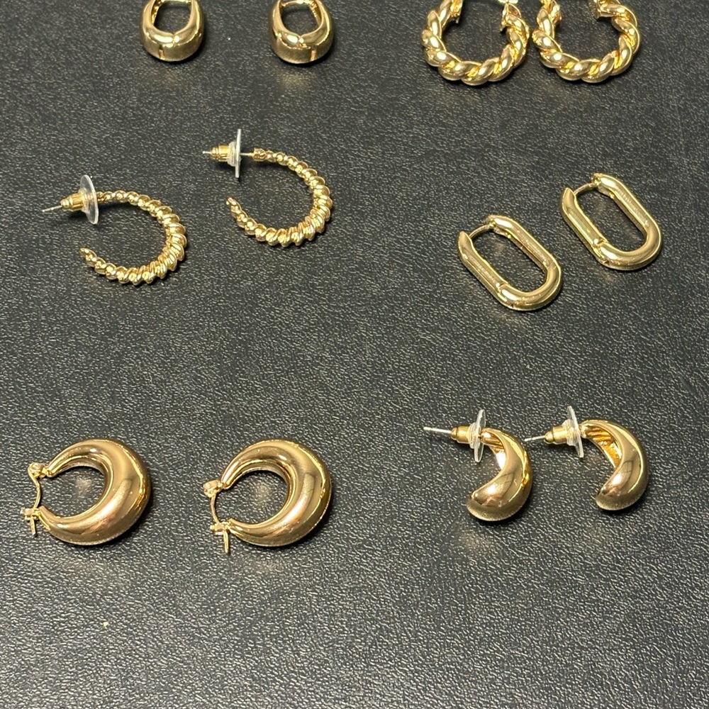 Elegant Gold Hoop Earring Set